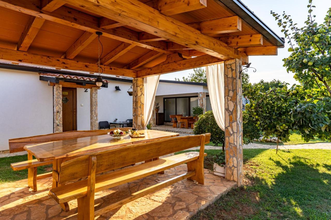 Holiday Home Kerniat Šišan Zewnętrze zdjęcie