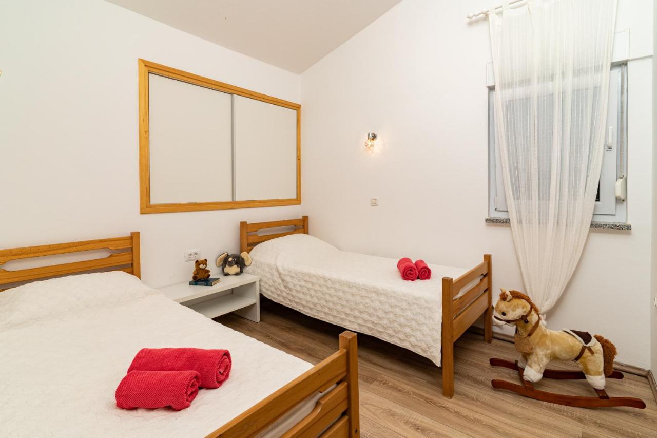 Holiday Home Kerniat Pula Zewnętrze zdjęcie