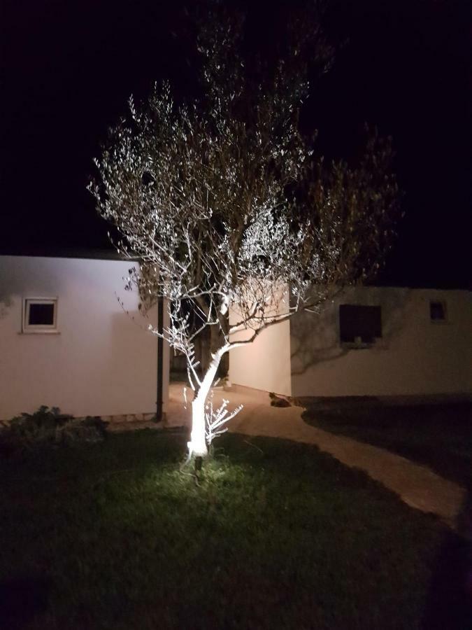 Holiday Home Kerniat Pula Zewnętrze zdjęcie